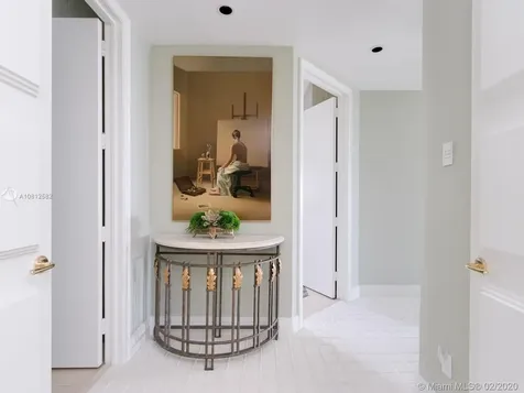 20165 NE 39th Place Aventura FL 33180