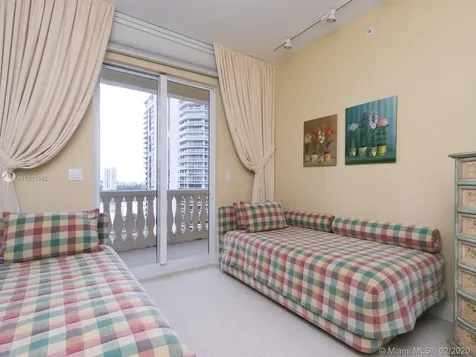 20165 NE 39th Place Aventura FL 33180
