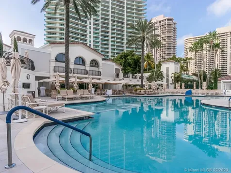 20165 NE 39th Place Aventura FL 33180