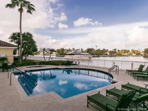 20165 NE 39th Place Aventura FL 33180