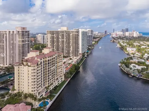 20165 NE 39th Place Aventura FL 33180