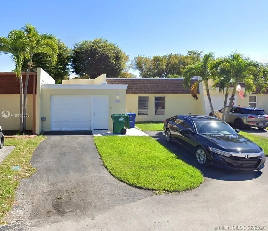 7337 Stardust Drive Hialeah FL 33015