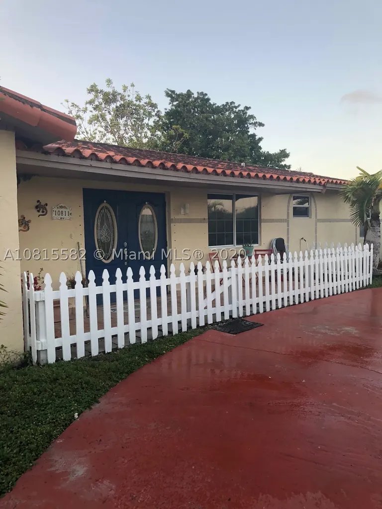 10811 SW 66th Drive Miami FL 33173