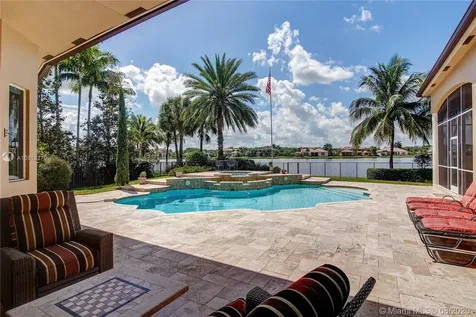 3055 Lake Ridge Lane Weston FL 33332