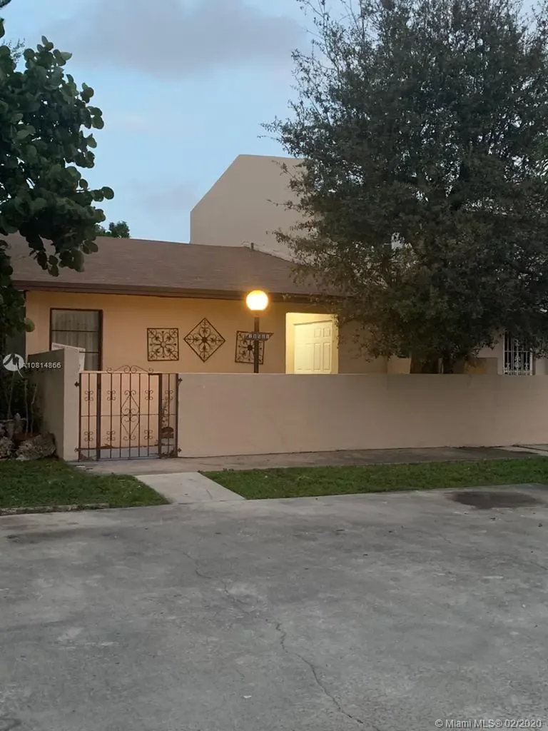 19561 NW 55th Circle Place Miami Gardens FL 33055