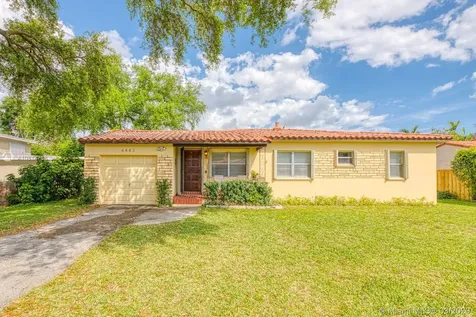 4443 SW 14th Street Miami FL 33134