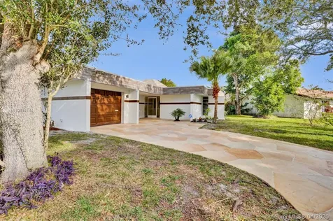 4910 Bayberry Lane Tamarac FL 33319