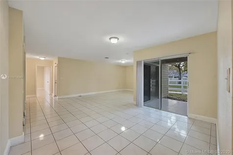 14502 SW 142nd Court Circle S Miami FL 33186