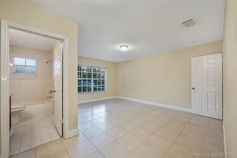 14502 SW 142nd Court Circle S Miami FL 33186