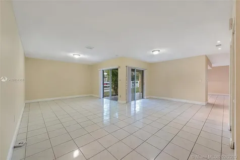 14502 SW 142nd Court Circle S Miami FL 33186