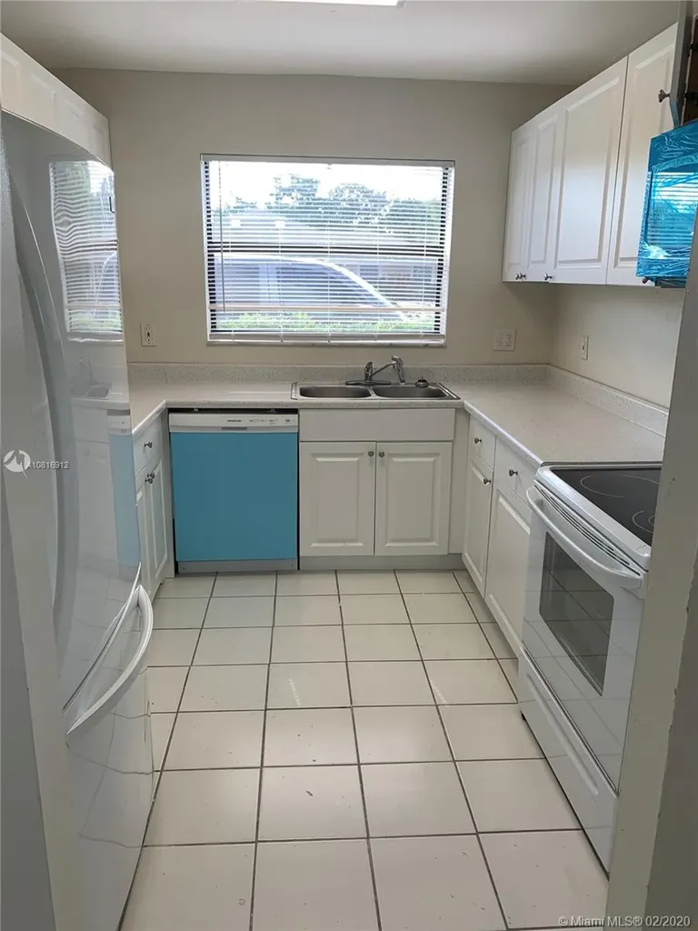 1316 White Pine Drive Wellington FL 33414