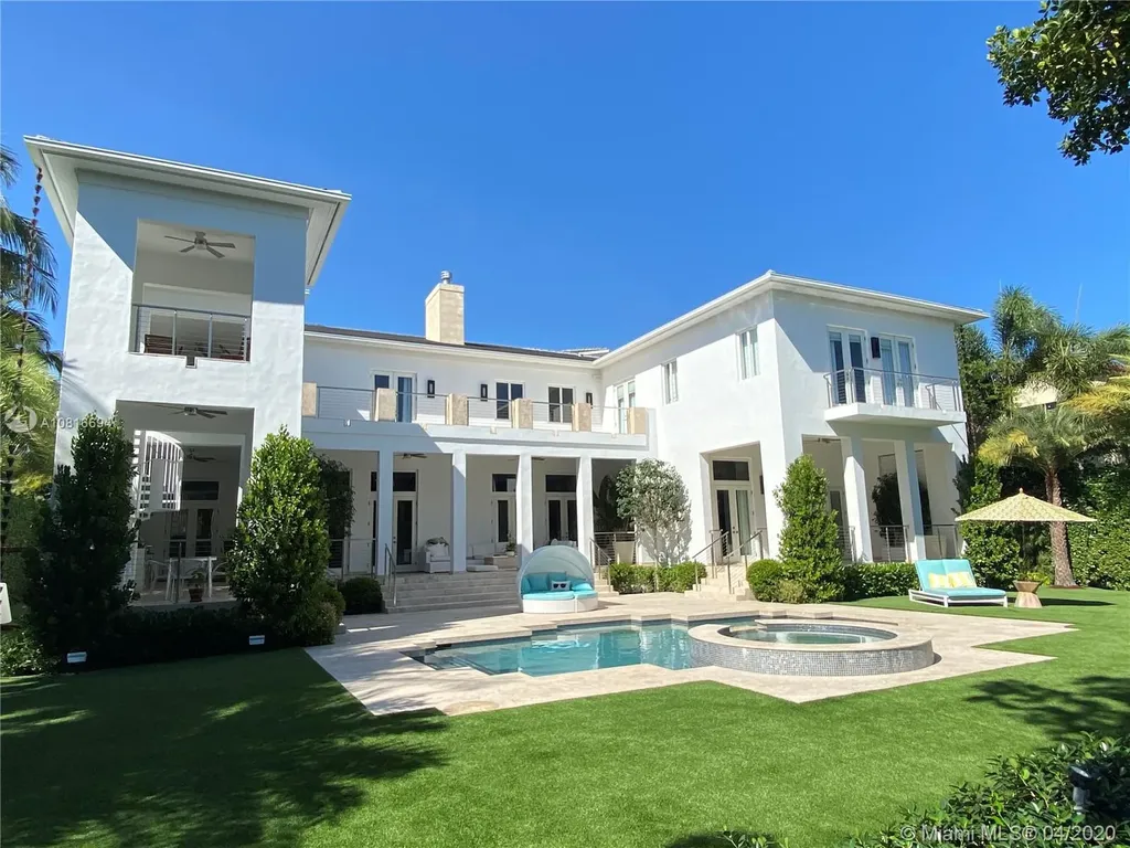 272 Marinero Court Coral Gables FL 33143