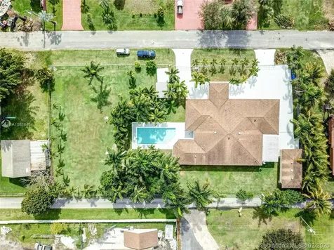 19705 SW 14th Street Pembroke Pines FL 33029