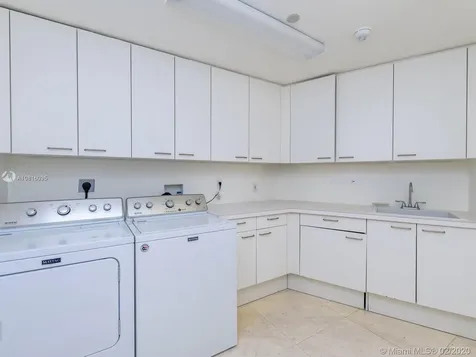 791 Crandon Boulevard Key Biscayne FL 33149