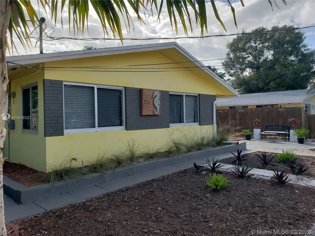 856 NE 37th Street Oakland Park FL 33334
