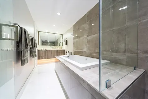 6423 Collins Avenue Miami Beach FL 33141
