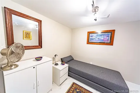 6423 Collins Avenue Miami Beach FL 33141