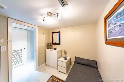 6423 Collins Avenue Miami Beach FL 33141