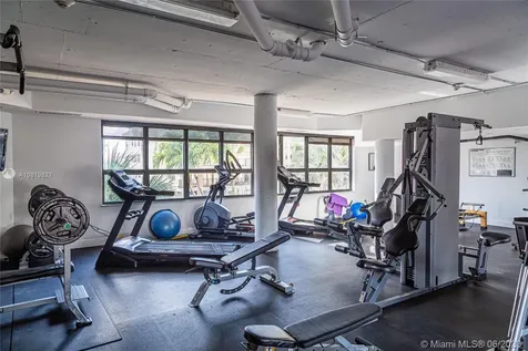 6423 Collins Avenue Miami Beach FL 33141