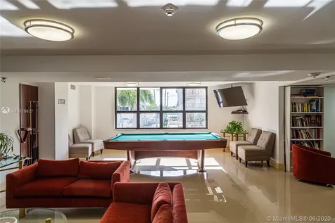 6423 Collins Avenue Miami Beach FL 33141