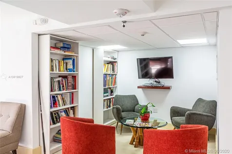 6423 Collins Avenue Miami Beach FL 33141