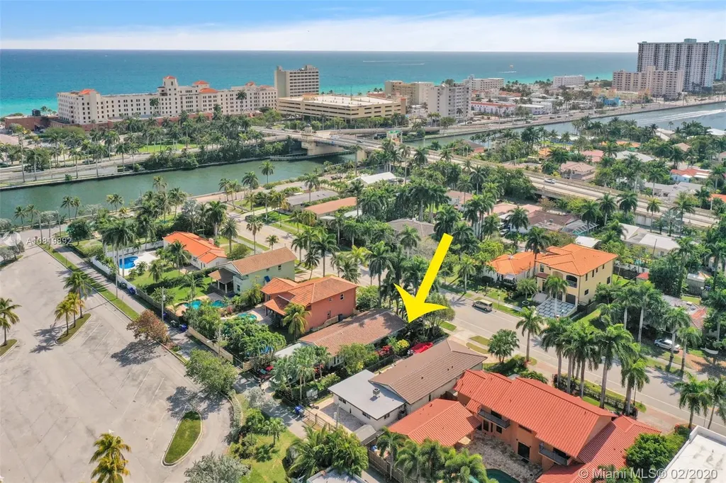 731 Tyler Street Hollywood FL 33019