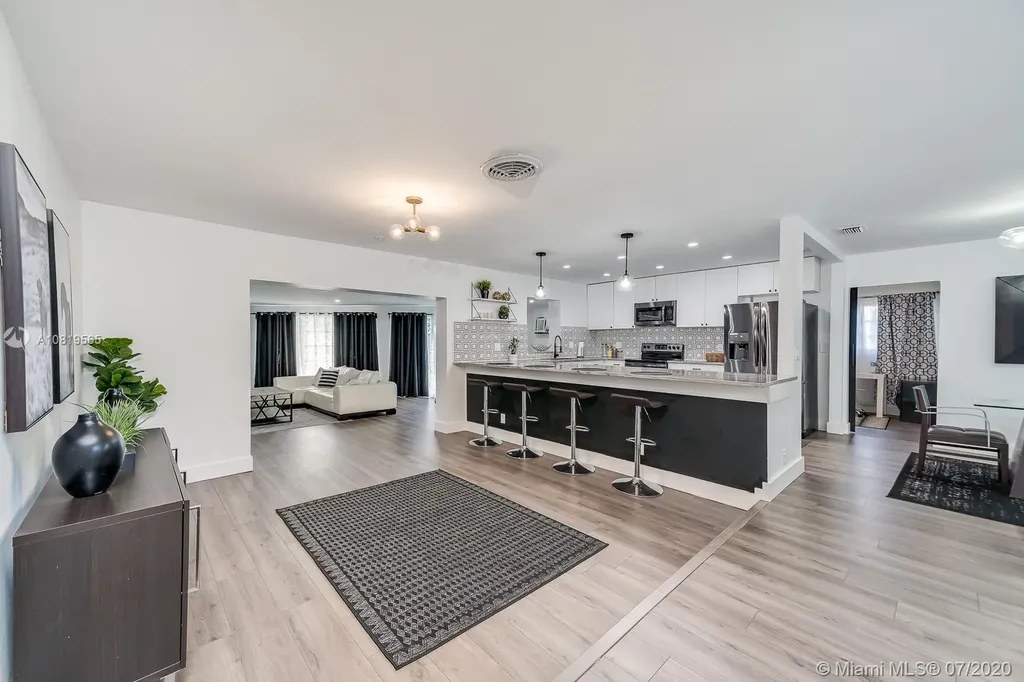 4140 NW 78th Lane Coral Springs FL 33065