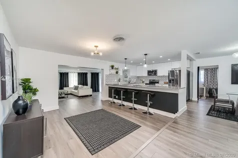 4140 NW 78th Lane Coral Springs FL 33065