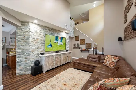 1181 SW 158th Avenue Pembroke Pines FL 33027