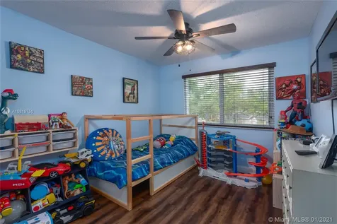 1181 SW 158th Avenue Pembroke Pines FL 33027