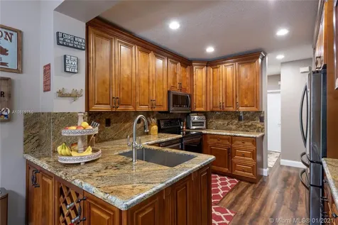 1181 SW 158th Avenue Pembroke Pines FL 33027