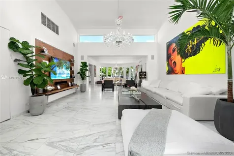 6455 Allison Road Miami Beach FL 33141