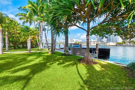 6455 Allison Road Miami Beach FL 33141
