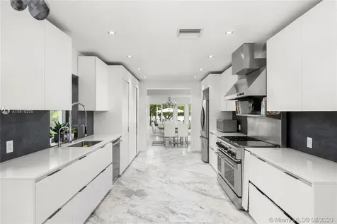 6455 Allison Road Miami Beach FL 33141