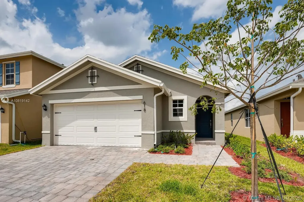 618 NE 5th Way Florida City FL 33034