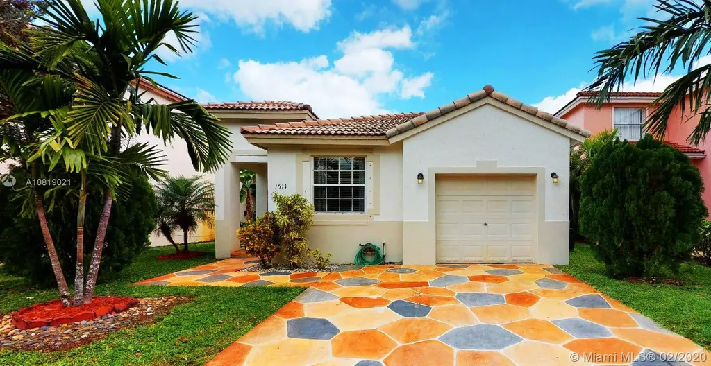 1511 SW 106th Avenue Pembroke Pines FL 33025