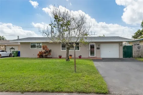 8440 NW 11th Street Pembroke Pines FL 33024