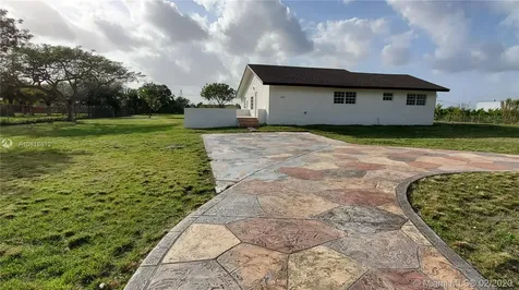 24400 SW 214th Place Homestead FL 33031