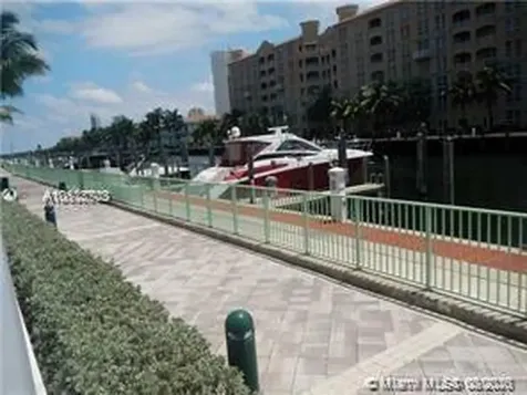 2950 NE 188th Street Aventura FL 33180