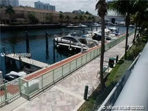 2950 NE 188th Street Aventura FL 33180