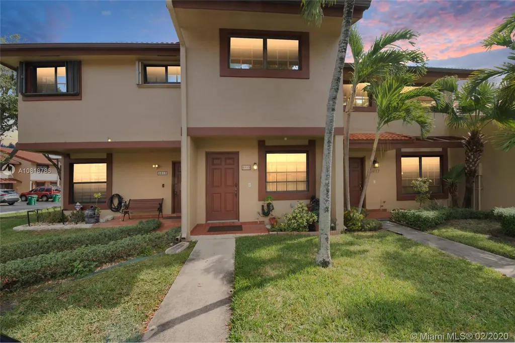 5915 SW 133rd Place Miami FL 33183