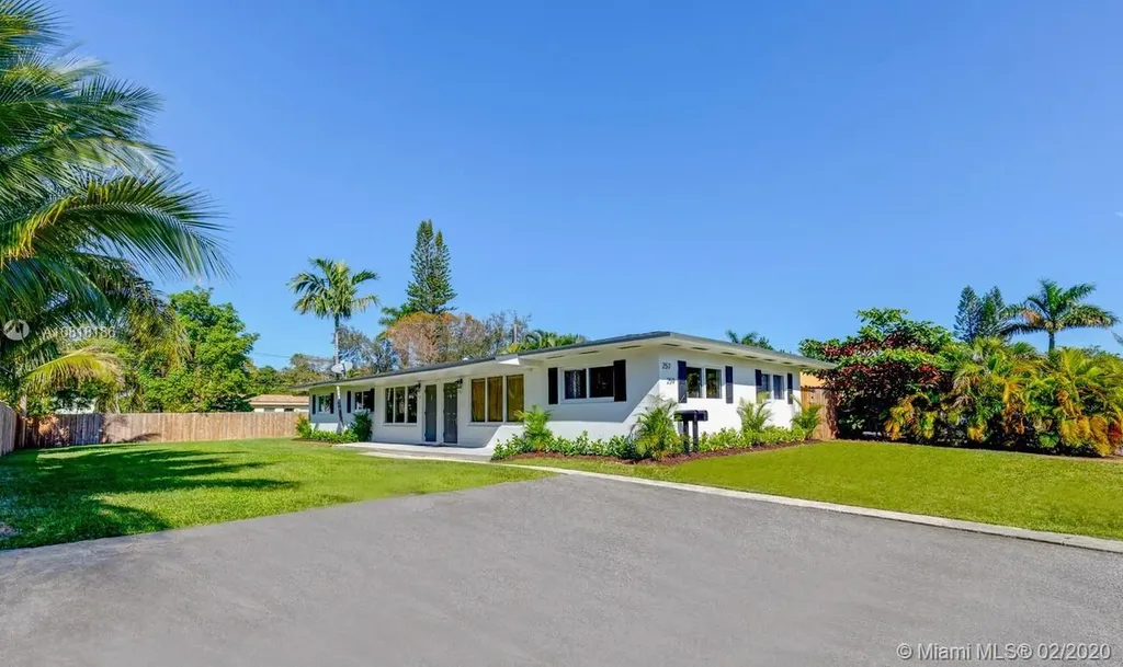257 NE 118th Street Miami FL 33161