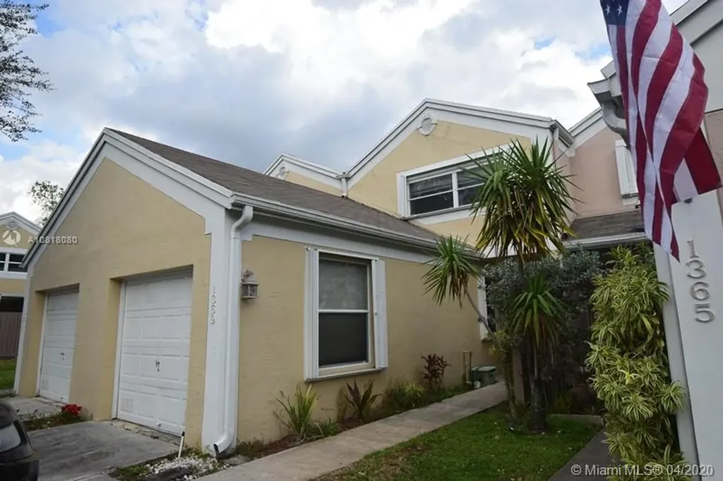 1369 NW 123rd Terrace Pembroke Pines FL 33026