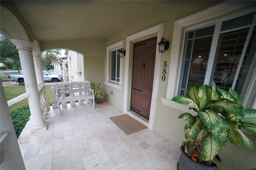 880 Wren Avenue Miami Springs FL 33166