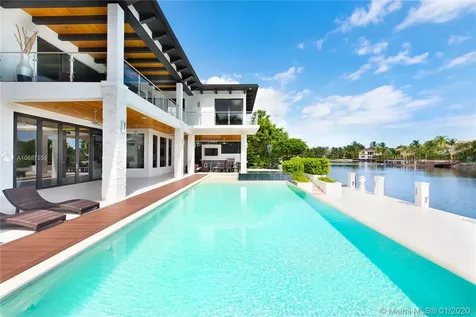 1215 Diplomat Parkway Hollywood FL 33019