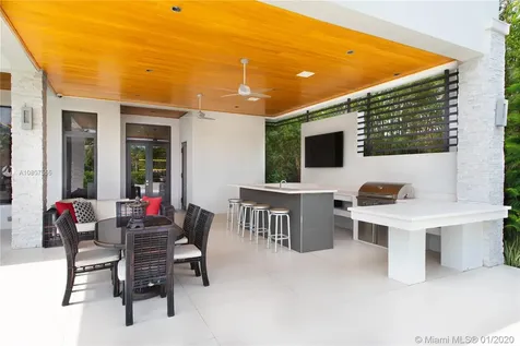 1215 Diplomat Parkway Hollywood FL 33019
