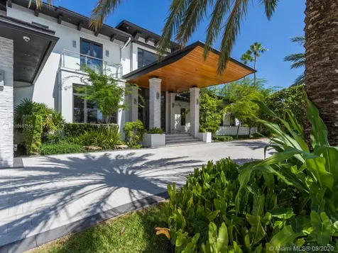 1215 Diplomat Parkway Hollywood FL 33019