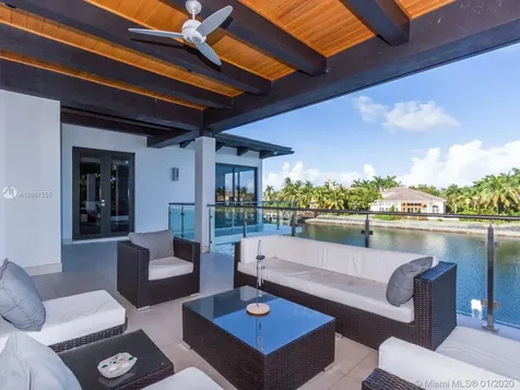 1215 Diplomat Parkway Hollywood FL 33019