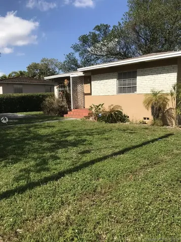 5711 SW 12th Street West Miami FL 33144