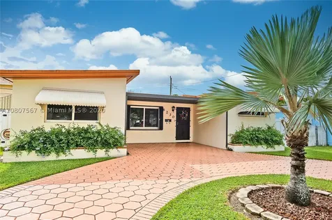 6230 NW 38th Terrace Virginia Gardens FL 33166